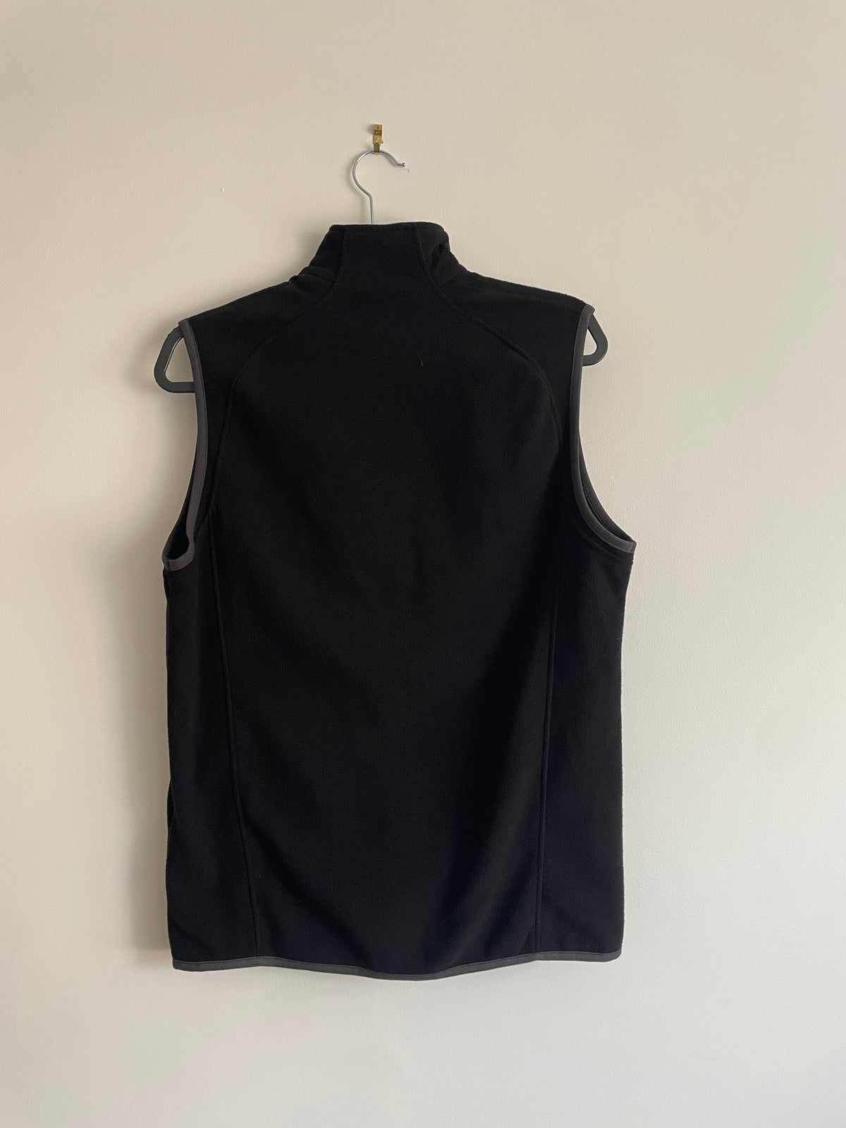 Mountain Walking Fleece Gilet MH100